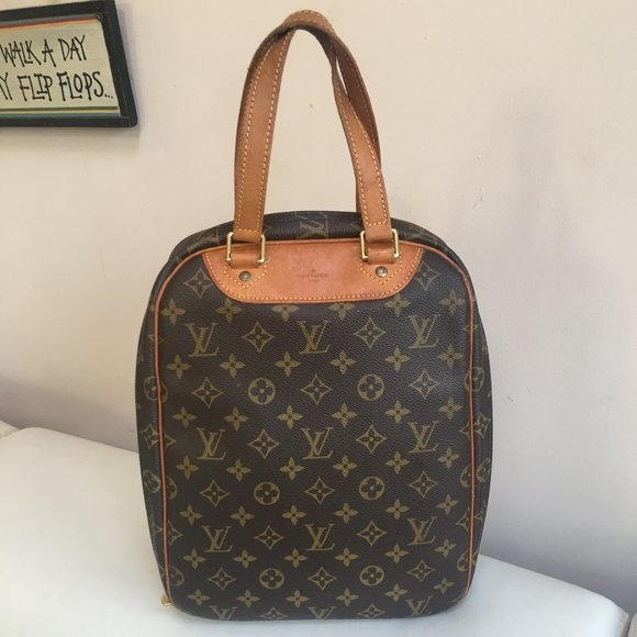 Louis Vuitton Handbags - **SOLD PLEASE DO NOT BUY**Louis Vuitton Excursion Tote Bag